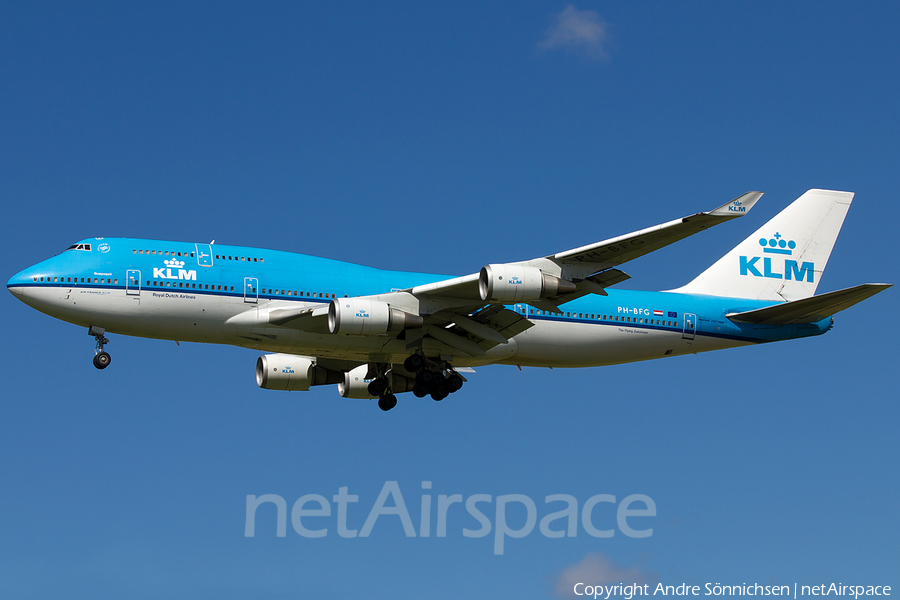 KLM - Royal Dutch Airlines Boeing 747-406 (PH-BFG) | Photo 30196