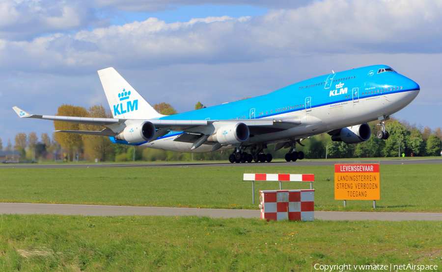 KLM - Royal Dutch Airlines Boeing 747-406 (PH-BFL) | Photo 157224