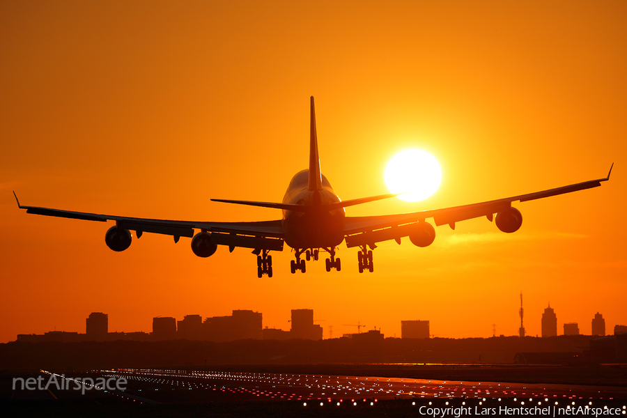 KLM - Royal Dutch Airlines Boeing 747-406 (PH-BFL) | Photo 81816