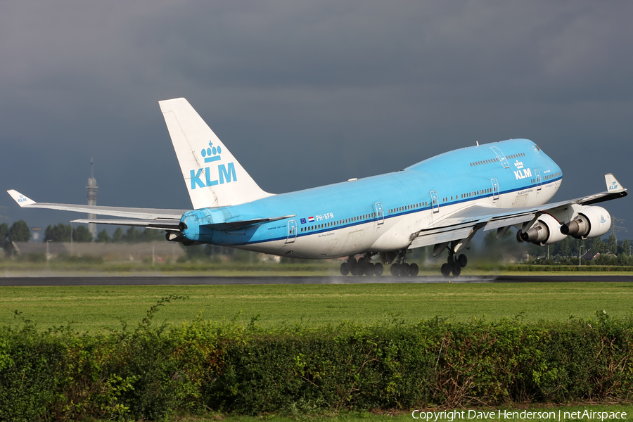 KLM - Royal Dutch Airlines Boeing 747-406 (PH-BFN) | Photo 4592