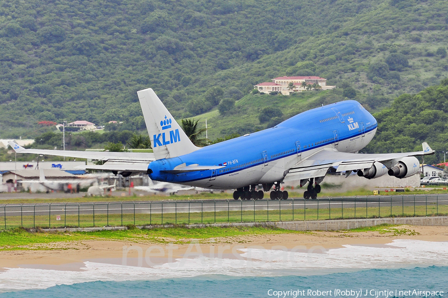 KLM - Royal Dutch Airlines Boeing 747-406 (PH-BFN) | Photo 8753