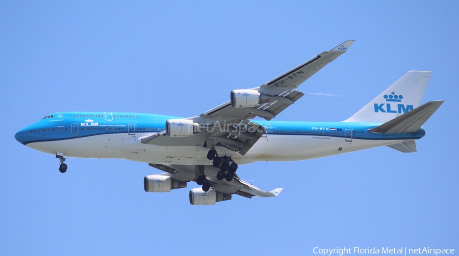 KLM - Royal Dutch Airlines Boeing 747-406 (PH-BFN) | Photo 311553