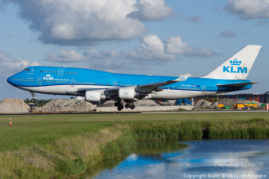 KLM - Royal Dutch Airlines Boeing 747-406(M) (PH-BFV) | Photo 393813