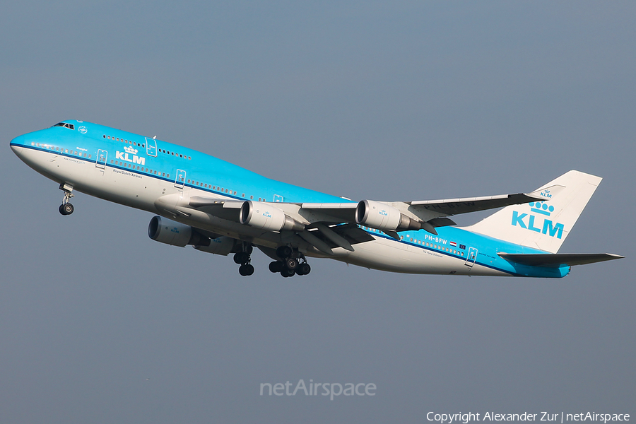 KLM - Royal Dutch Airlines Boeing 747-406(M) (PH-BFW) | Photo 226858