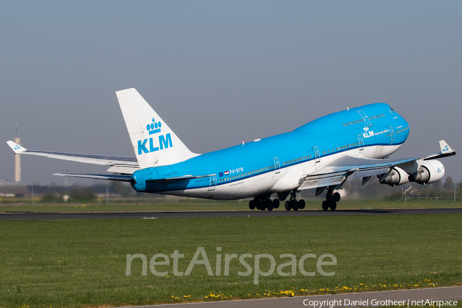 KLM - Royal Dutch Airlines Boeing 747-406(M) (PH-BFW) | Photo 331444