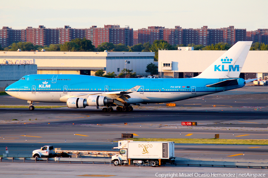 KLM - Royal Dutch Airlines Boeing 747-406(M) (PH-BFW) | Photo 212395