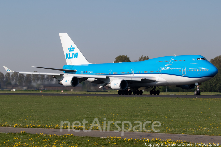 KLM - Royal Dutch Airlines Boeing 747-406(M) (PH-BFY) | Photo 331441