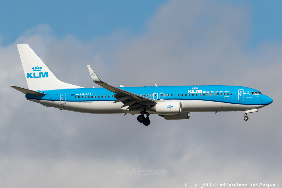 KLM - Royal Dutch Airlines Boeing 737-8K2 (PH-BGA) | Photo 116092