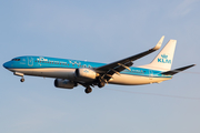 KLM - Royal Dutch Airlines Boeing 737-8K2 (PH-BGA) at  London - Heathrow, United Kingdom