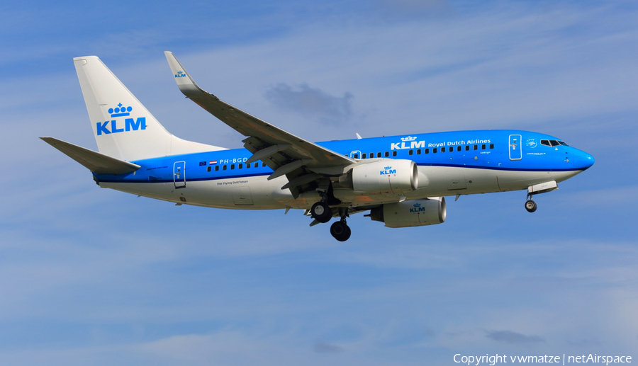 KLM - Royal Dutch Airlines Boeing 737-7K2 (PH-BGD) | Photo 165748