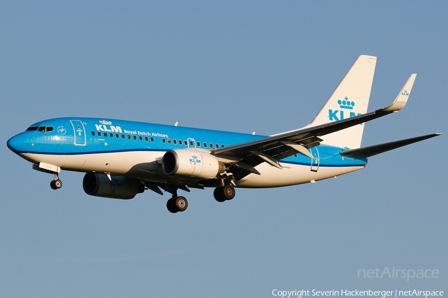 KLM - Royal Dutch Airlines Boeing 737-7K2 (PH-BGE) | Photo 237713