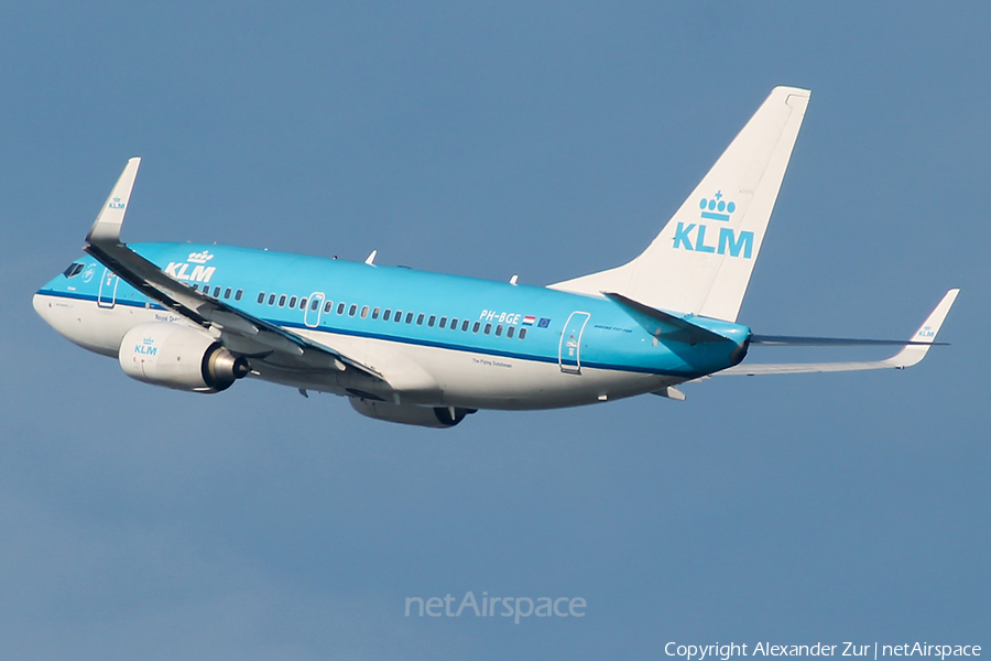 KLM - Royal Dutch Airlines Boeing 737-7K2 (PH-BGE) | Photo 436233