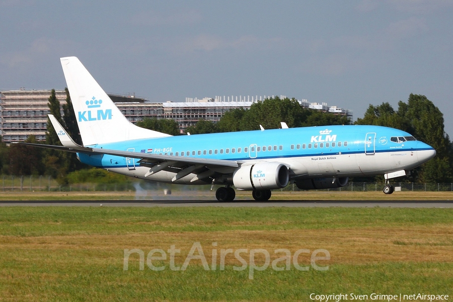 KLM - Royal Dutch Airlines Boeing 737-7K2 (PH-BGE) | Photo 53719
