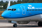 KLM - Royal Dutch Airlines Boeing 737-7K2 (PH-BGE) at  Porto, Portugal