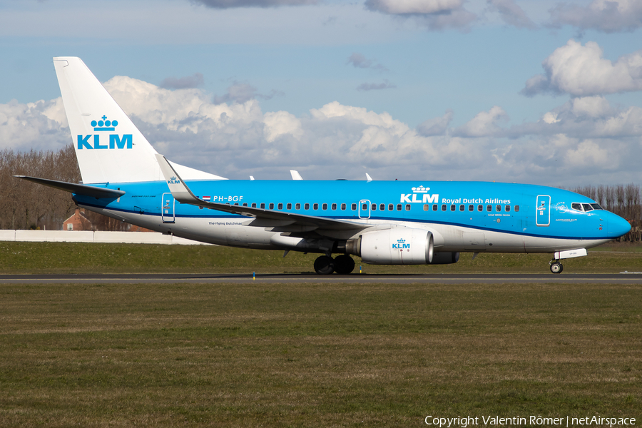 KLM - Royal Dutch Airlines Boeing 737-7K2 (PH-BGF) | Photo 559494