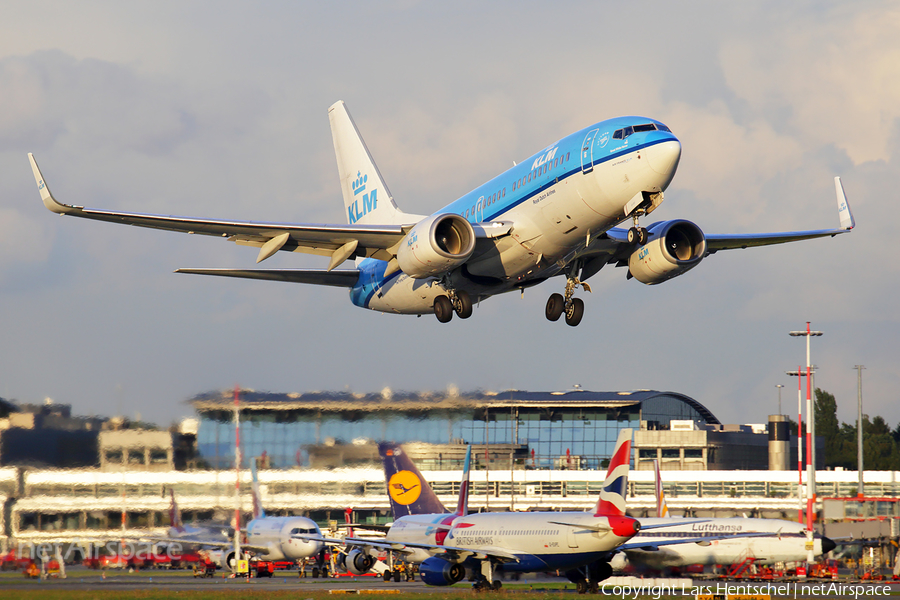 KLM - Royal Dutch Airlines Boeing 737-7K2 (PH-BGF) | Photo 187879