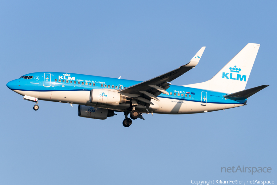 KLM - Royal Dutch Airlines Boeing 737-7K2 (PH-BGG) | Photo 678705