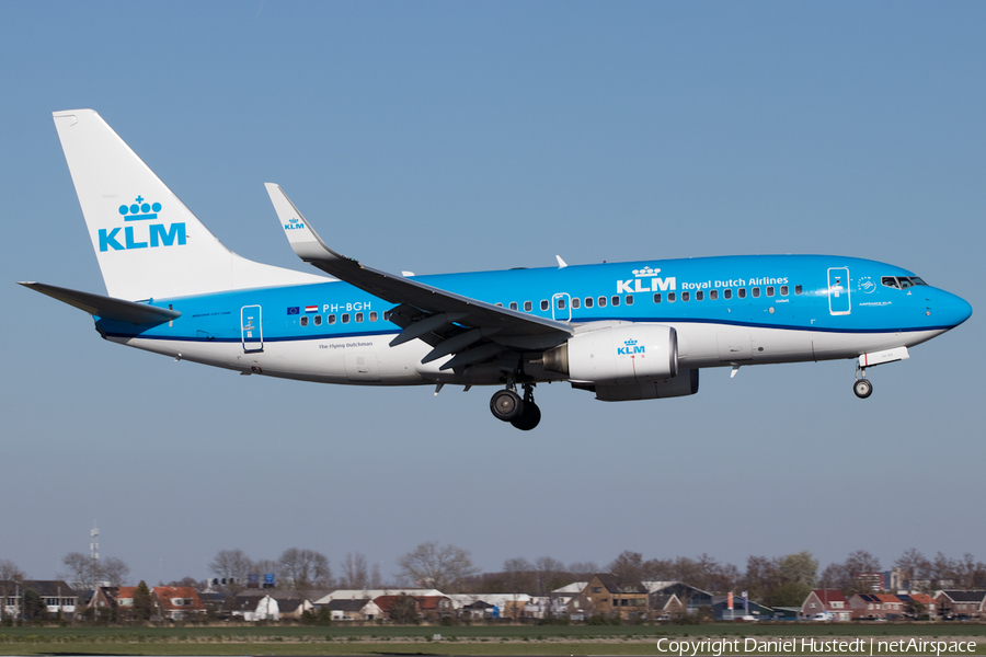 KLM - Royal Dutch Airlines Boeing 737-7K2 (PH-BGH) | Photo 513082