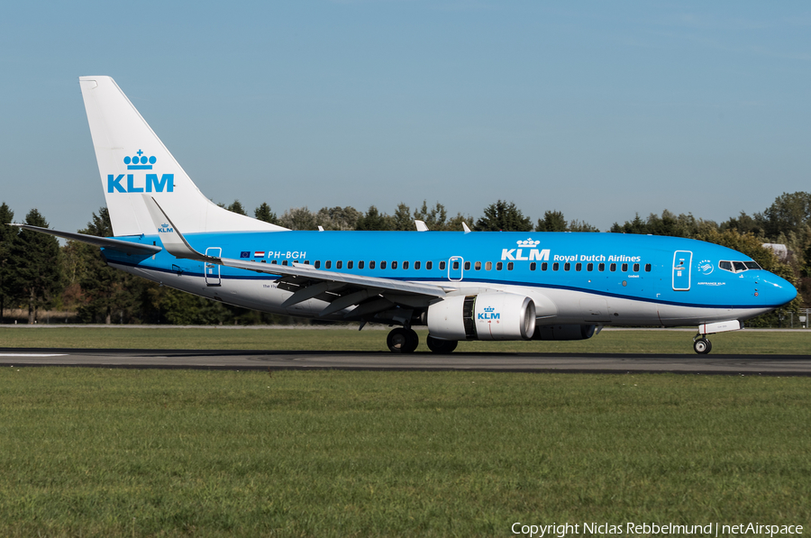 KLM - Royal Dutch Airlines Boeing 737-7K2 (PH-BGH) | Photo 267663