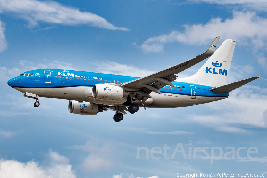 KLM - Royal Dutch Airlines Boeing 737-7K2 (PH-BGH) | Photo 413892