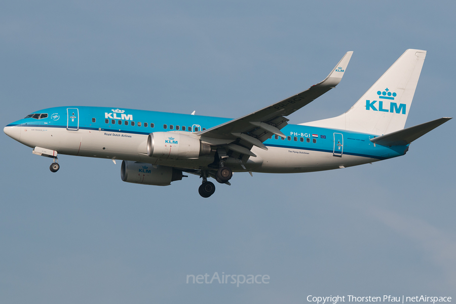 KLM - Royal Dutch Airlines Boeing 737-7K2 (PH-BGI) | Photo 62275