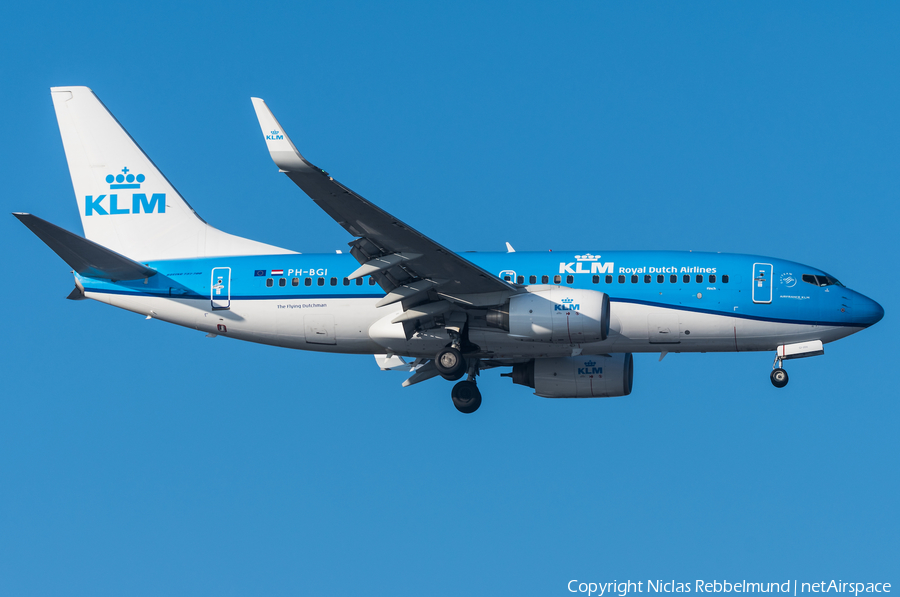 KLM - Royal Dutch Airlines Boeing 737-7K2 (PH-BGI) | Photo 289859