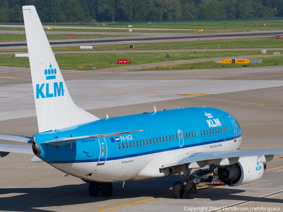 KLM - Royal Dutch Airlines Boeing 737-7K2 (PH-BGK) | Photo 9863