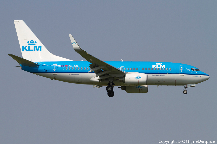 KLM - Royal Dutch Airlines Boeing 737-7K2 (PH-BGL) | Photo 357385