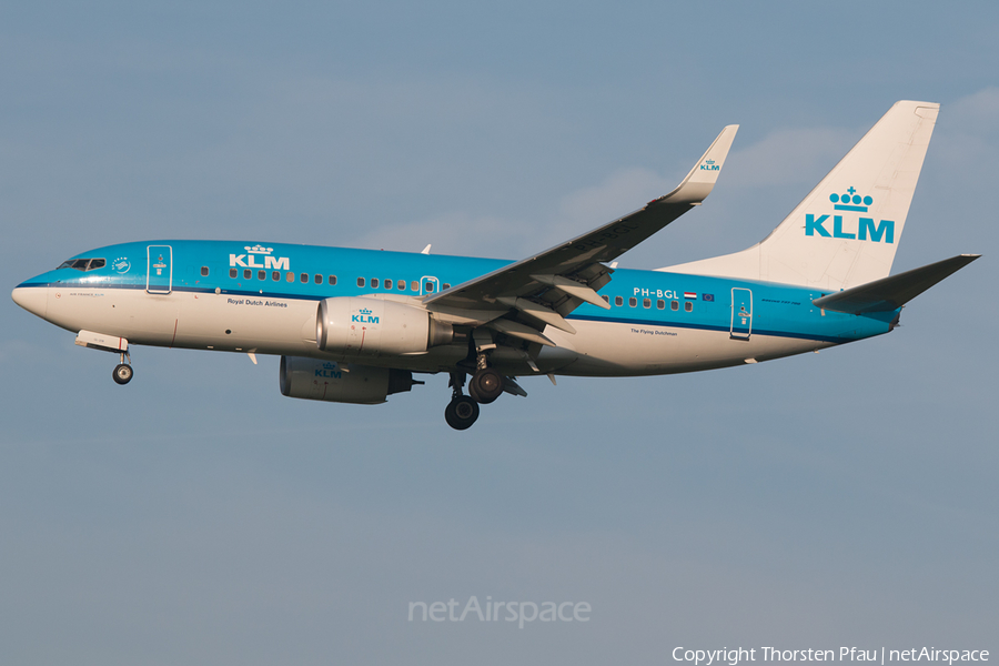 KLM - Royal Dutch Airlines Boeing 737-7K2 (PH-BGL) | Photo 62273