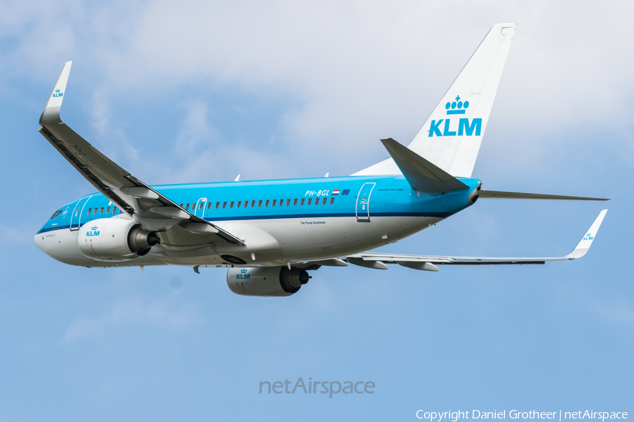 KLM - Royal Dutch Airlines Boeing 737-7K2 (PH-BGL) | Photo 90952