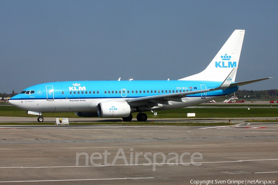 KLM - Royal Dutch Airlines Boeing 737-7K2 (PH-BGL) | Photo 45793
