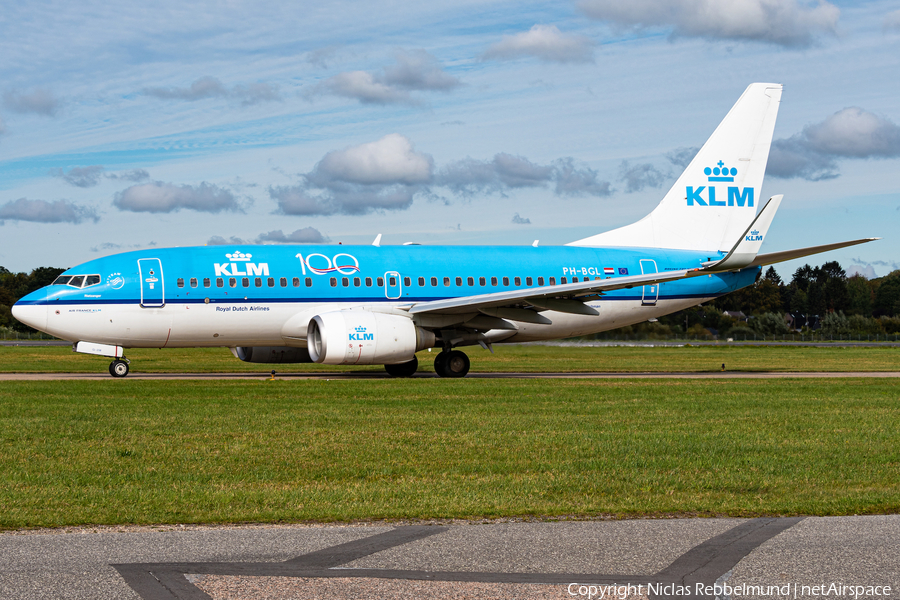 KLM - Royal Dutch Airlines Boeing 737-7K2 (PH-BGL) | Photo 352114