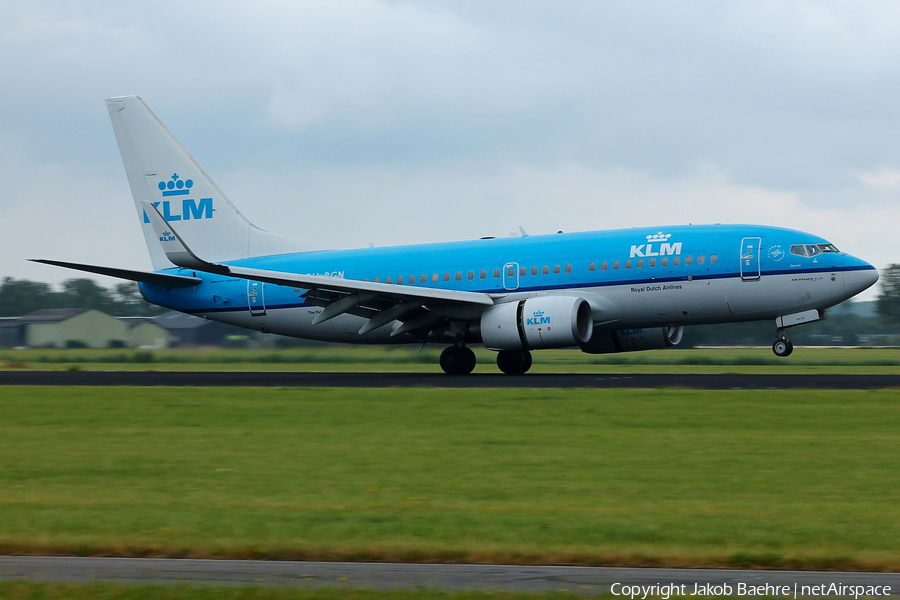 KLM - Royal Dutch Airlines Boeing 737-7K2 (PH-BGN) | Photo 172475