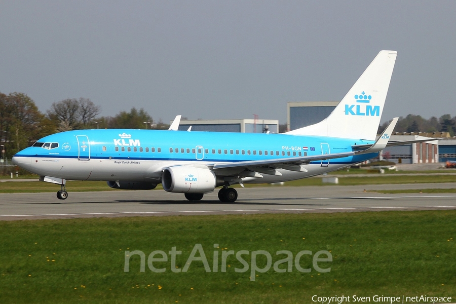 KLM - Royal Dutch Airlines Boeing 737-7K2 (PH-BGN) | Photo 15940