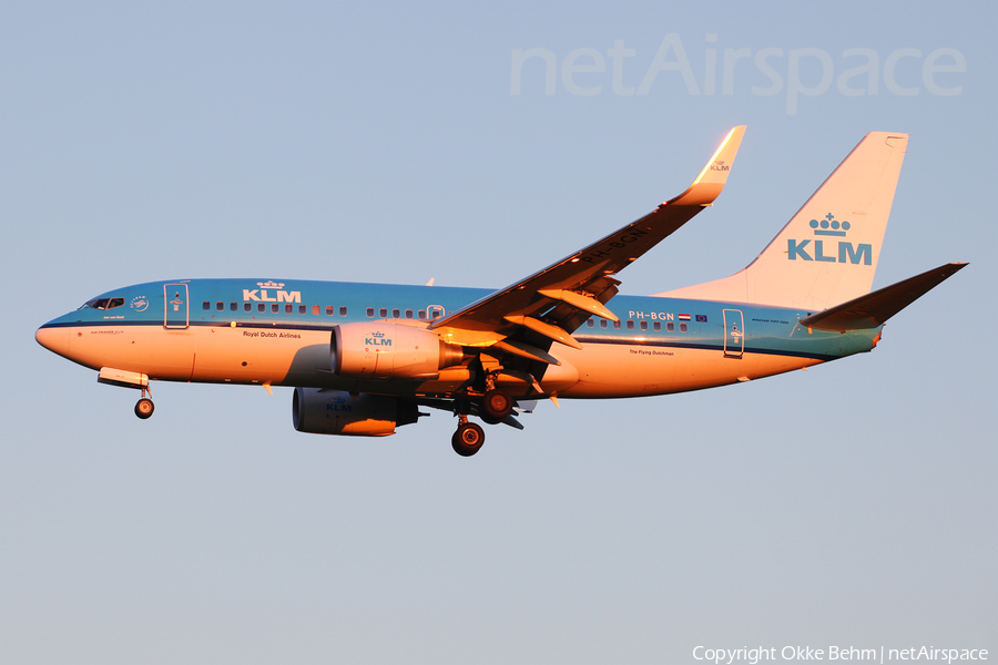 KLM - Royal Dutch Airlines Boeing 737-7K2 (PH-BGN) | Photo 79714