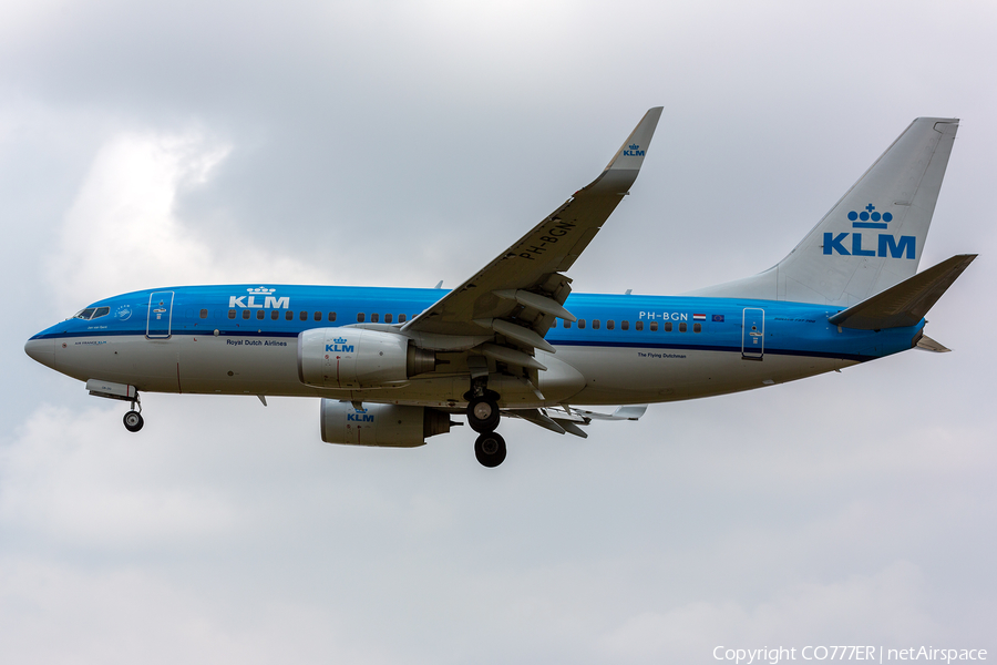 KLM - Royal Dutch Airlines Boeing 737-7K2 (PH-BGN) | Photo 341185