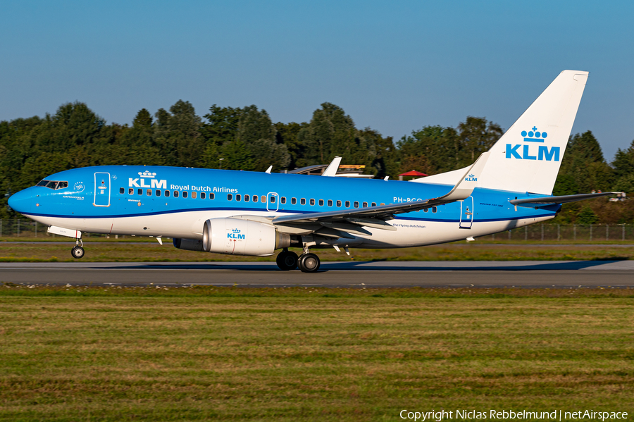 KLM - Royal Dutch Airlines Boeing 737-7K2 (PH-BGQ) | Photo 470851