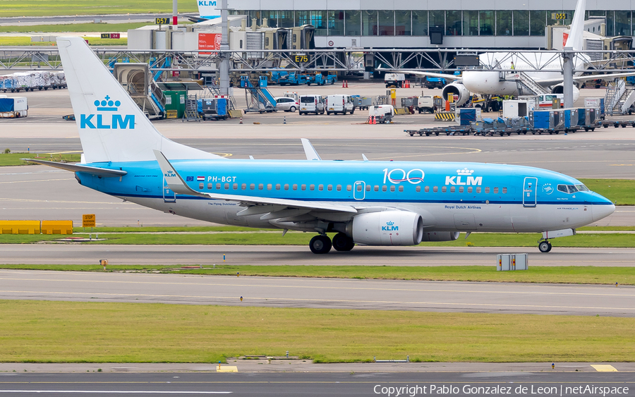 KLM - Royal Dutch Airlines Boeing 737-7K2 (PH-BGT) | Photo 348512