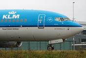 KLM - Royal Dutch Airlines Boeing 737-7K2 (PH-BGU) at  Amsterdam - Schiphol, Netherlands