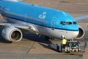 KLM - Royal Dutch Airlines Boeing 737-7K2 (PH-BGU) at  Hamburg - Fuhlsbuettel (Helmut Schmidt), Germany