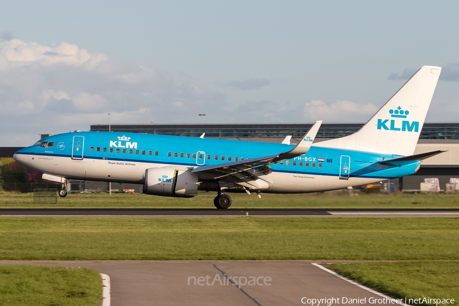 KLM - Royal Dutch Airlines Boeing 737-7K2 (PH-BGX) | Photo 116197