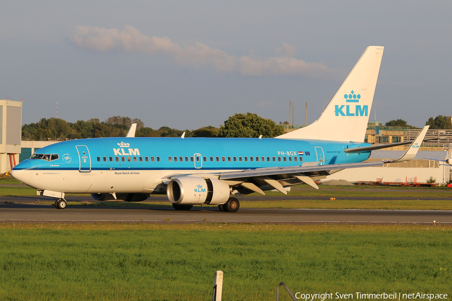 KLM - Royal Dutch Airlines Boeing 737-7K2 (PH-BGX) | Photo 124649