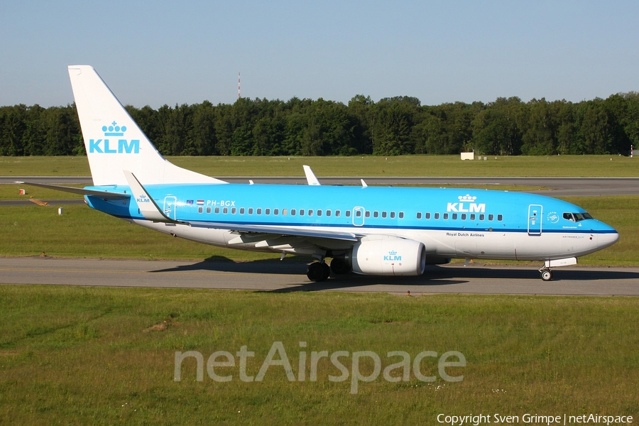 KLM - Royal Dutch Airlines Boeing 737-7K2 (PH-BGX) | Photo 64650