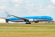 KLM - Royal Dutch Airlines Boeing 787-9 Dreamliner (PH-BHA) at  Amsterdam - Schiphol, Netherlands