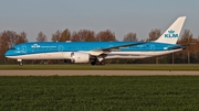 KLM - Royal Dutch Airlines Boeing 787-9 Dreamliner (PH-BHA) at  Amsterdam - Schiphol, Netherlands