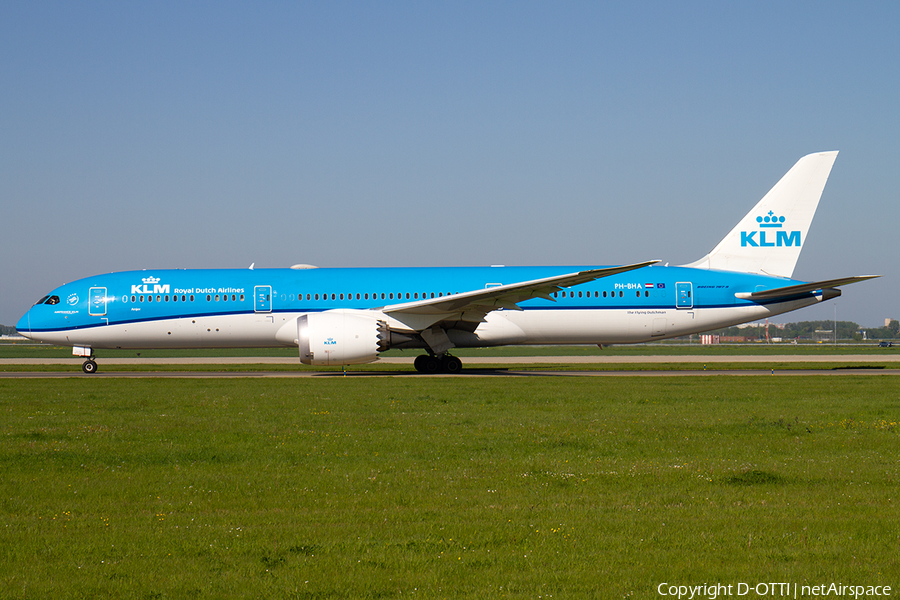 KLM - Royal Dutch Airlines Boeing 787-9 Dreamliner (PH-BHA) | Photo 243437