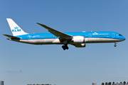 KLM - Royal Dutch Airlines Boeing 787-9 Dreamliner (PH-BHA) at  Amsterdam - Schiphol, Netherlands