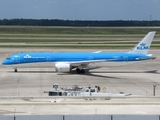 KLM - Royal Dutch Airlines Boeing 787-9 Dreamliner (PH-BHA) at  Houston - George Bush Intercontinental, United States