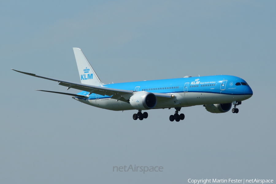 KLM - Royal Dutch Airlines Boeing 787-9 Dreamliner (PH-BHC) | Photo 123691
