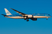 KLM - Royal Dutch Airlines Boeing 787-9 Dreamliner (PH-BHC) at  Amsterdam - Schiphol, Netherlands